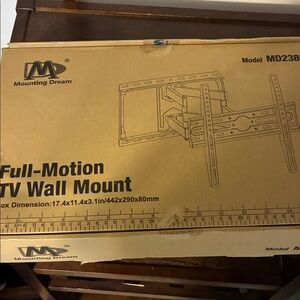 Full-Motion TV Wall Mount - Black